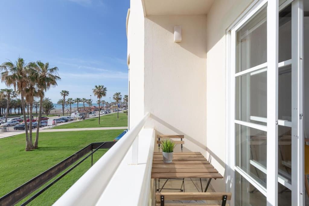 Eden Costa Lago Primera Linea De Mar Torremolinos Dış mekan fotoğraf