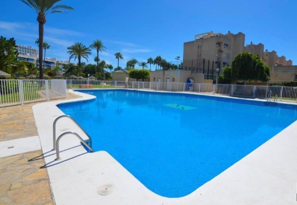 Eden Costa Lago Primera Linea De Mar Torremolinos Dış mekan fotoğraf