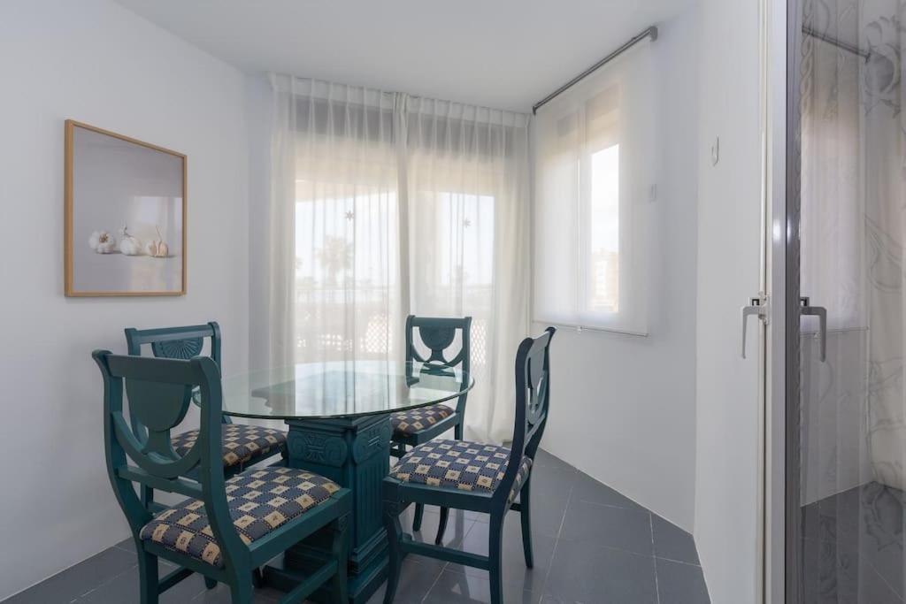 Eden Costa Lago Primera Linea De Mar Torremolinos Dış mekan fotoğraf