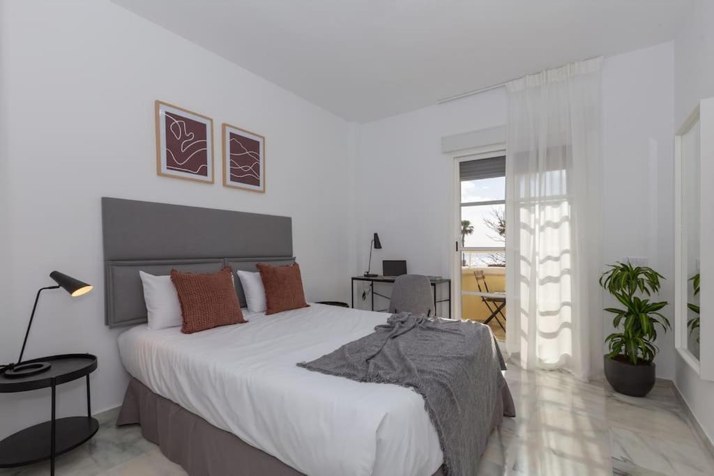 Eden Costa Lago Primera Linea De Mar Torremolinos Dış mekan fotoğraf