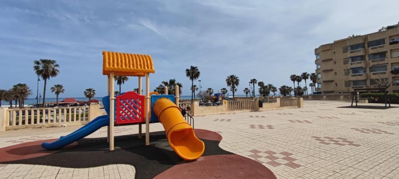 Eden Costa Lago Primera Linea De Mar Torremolinos Dış mekan fotoğraf